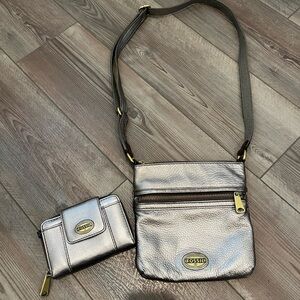 Fossil Silver Crossbody Bag and Wallet Set